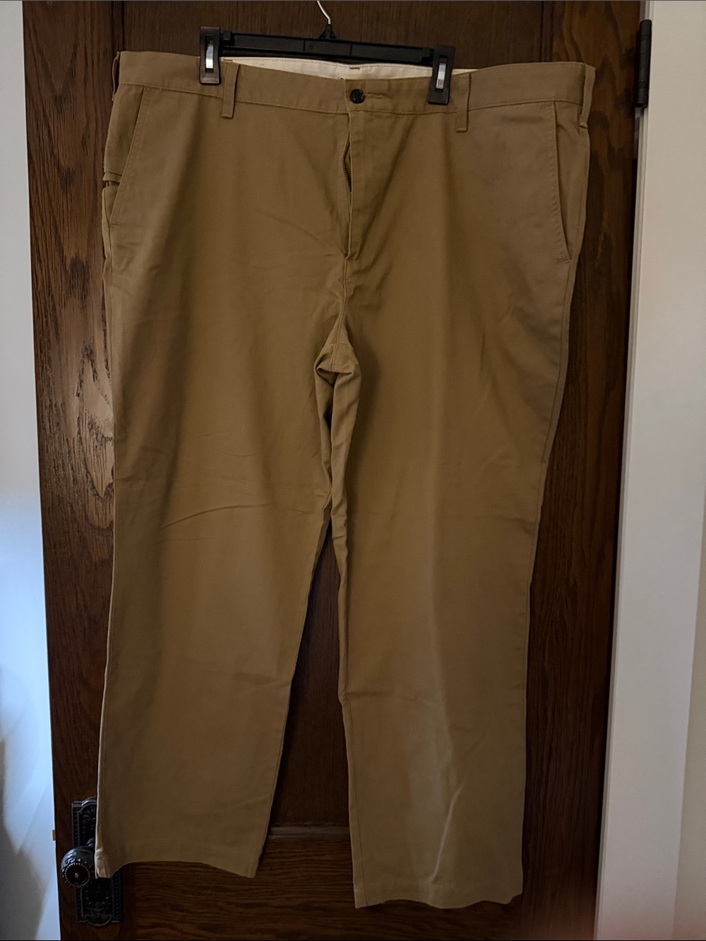 Dockers Men's Tan Straight-Leg Chinos 44x30